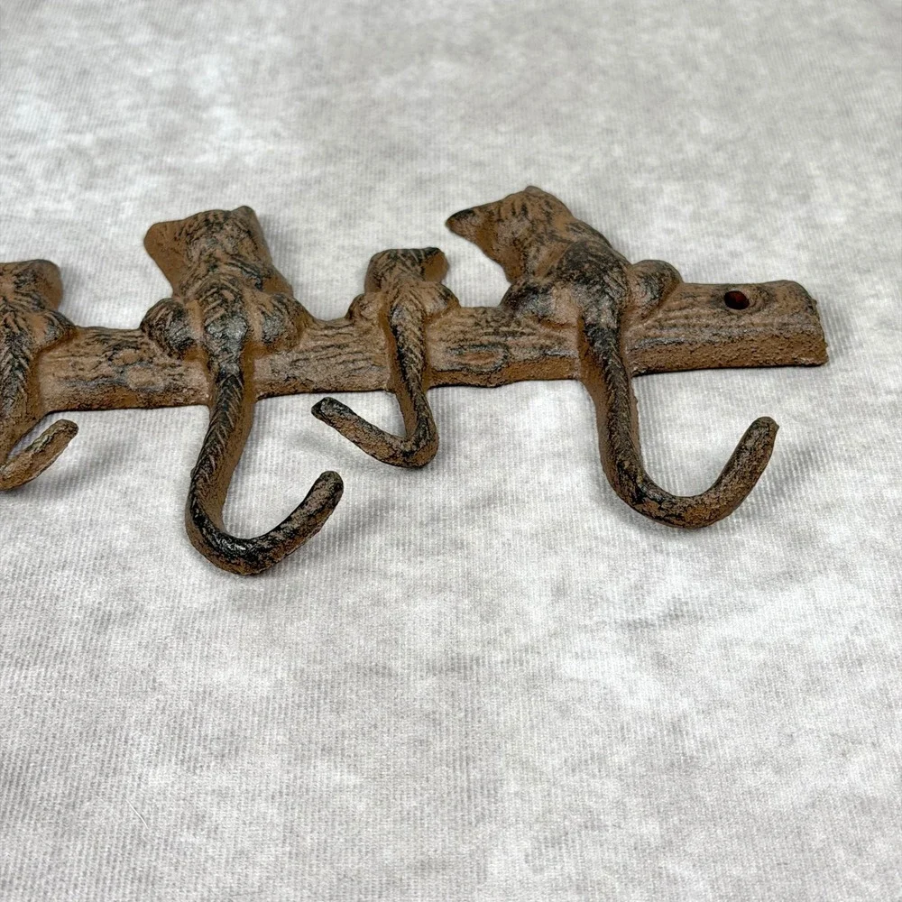 Cast Iron Cat Tail Wall Hook Rack 7 Hooks Rustic Brown Metal Key Leash Holder